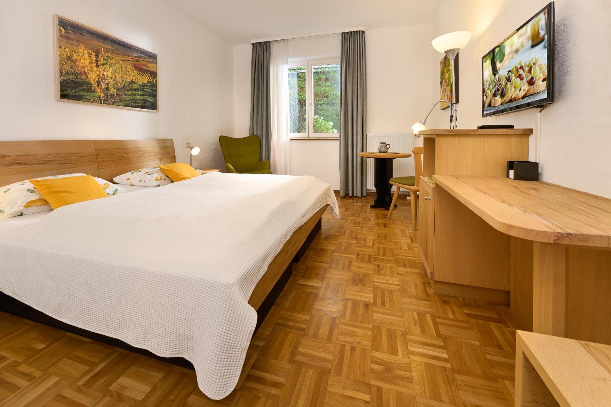 Hotel-Bio Gasthaus Am Felsenkeller Щауфен им Брайсгау Екстериор снимка
